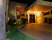 Nico van der Meulen House