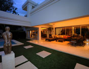Nico van der Meulen House